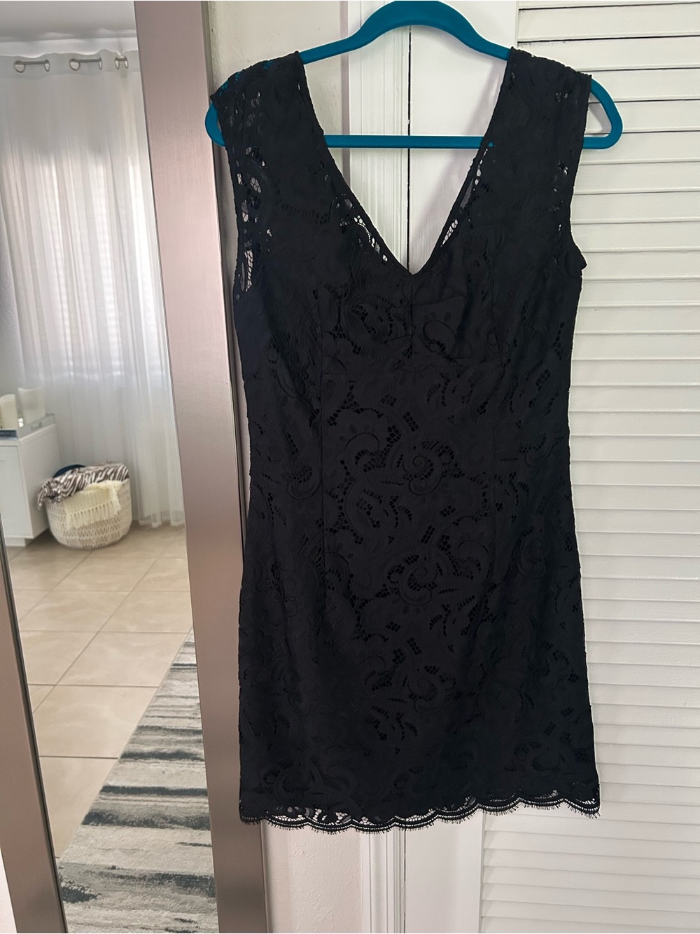 Lilly Pulitzer Black Lace V-Neck Dress. Sz 12